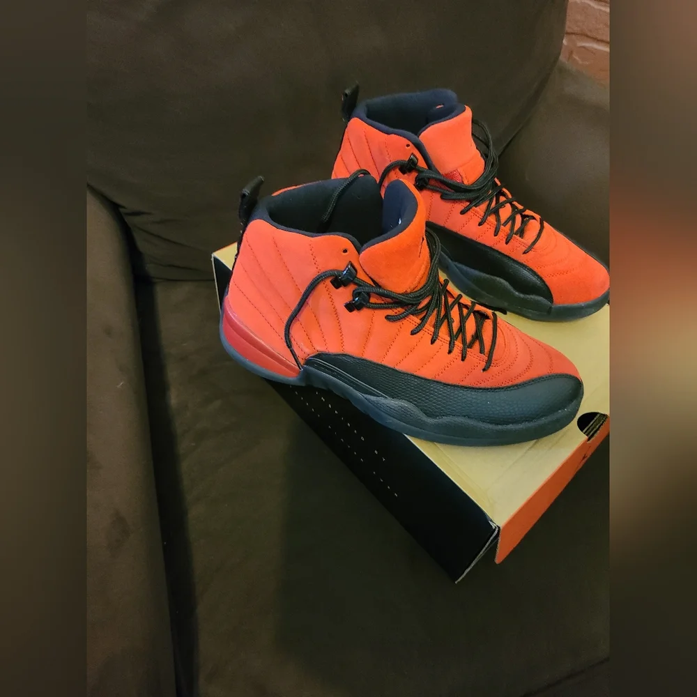 AIR JORDAN 12 RETRO  SNEAKERS